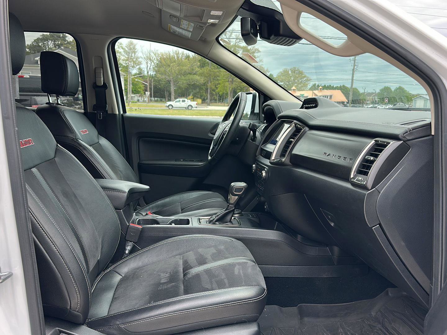 Certified 2022 Ford Ranger Lariat w/ Tremor Off-Road Package AWD/4WD image 12