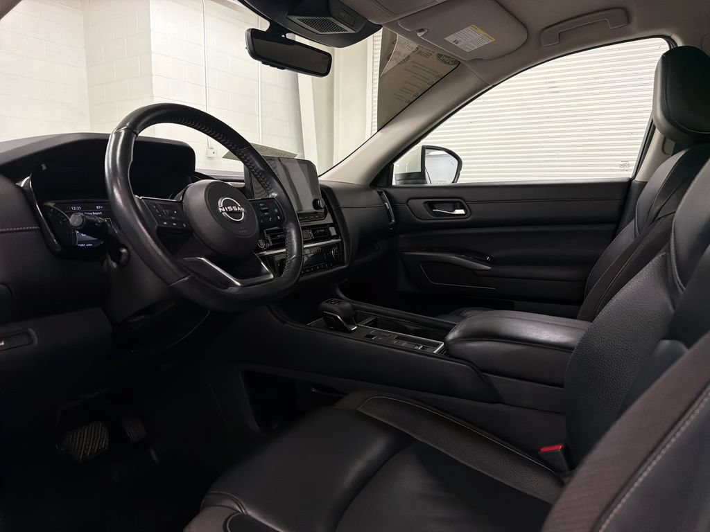 Used 2023 Nissan Pathfinder SL FWD image 6