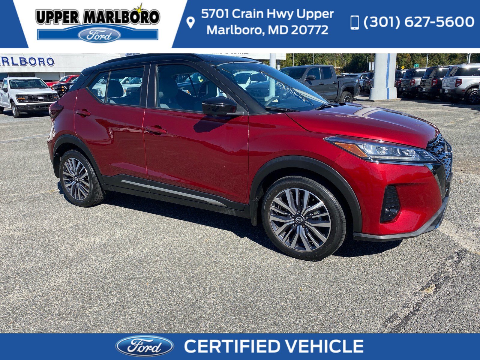 Used 2023 Nissan Kicks SR w/ SR Premium Package FWD image 1
