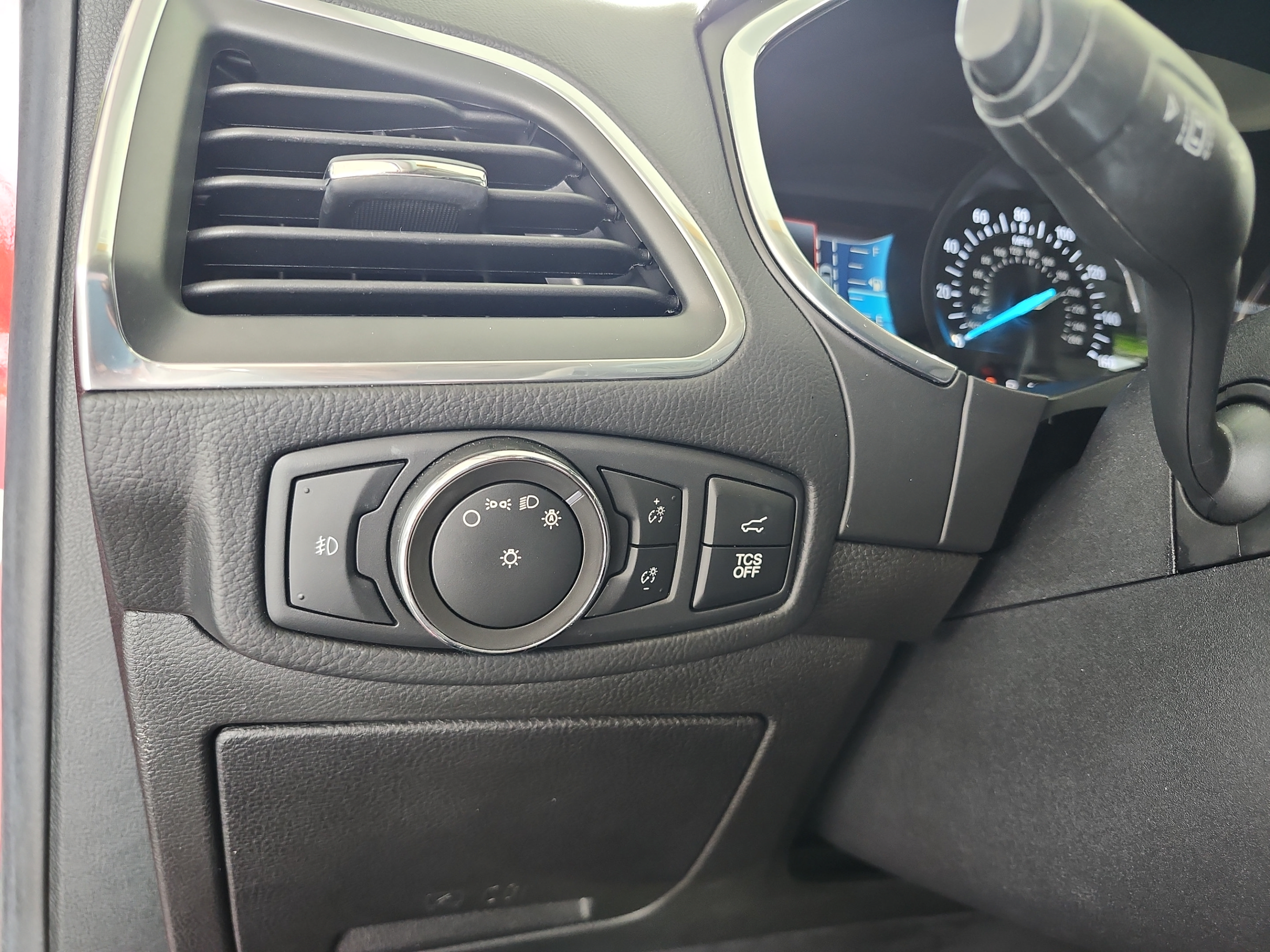 Certified 2021 Ford Edge Titanium FWD image 13