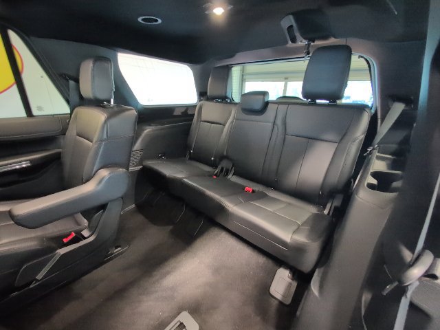 Certified 2020 Ford Expedition XLT w/ Equipment Group 202A AWD/4WD image 31