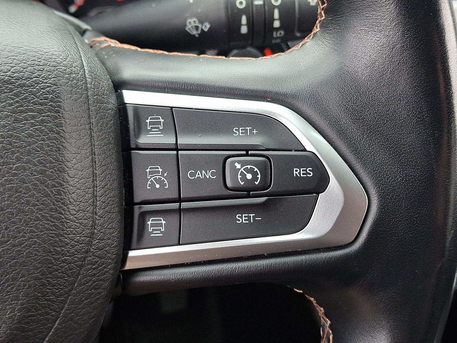 Used 2022 Jeep Compass Limited image 28