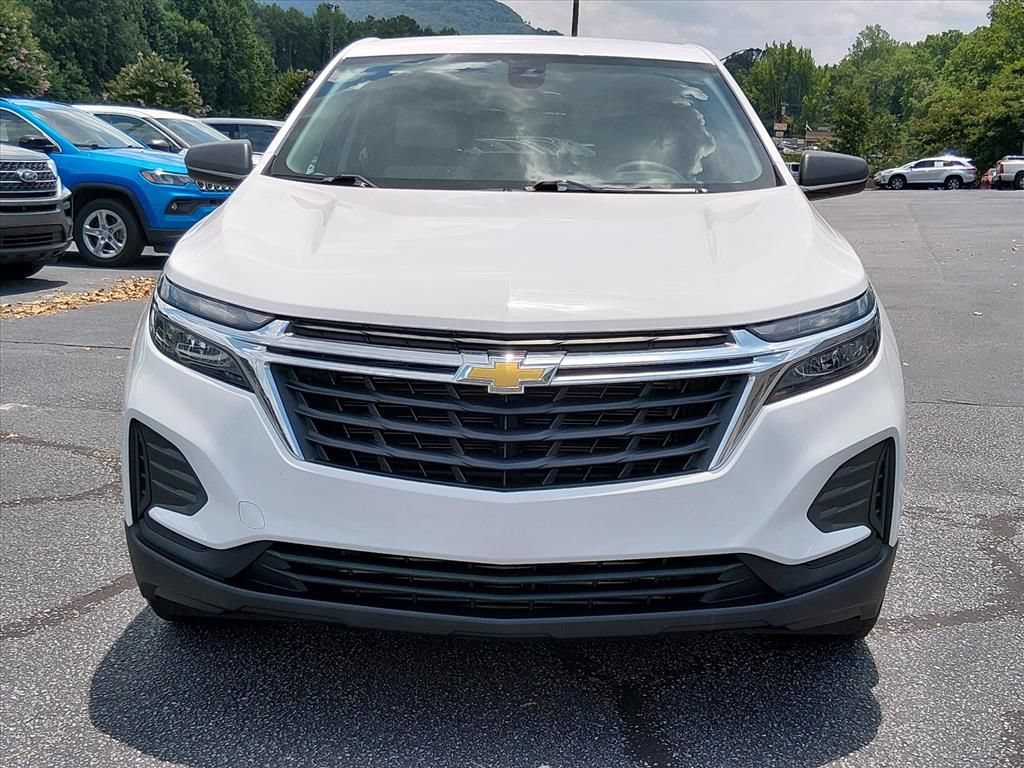 Used 2023 Chevrolet Equinox LS w/ LPO, Cargo Package FWD image 9