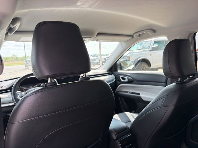 Used 2022 Jeep Compass Limited AWD/4WD image 15