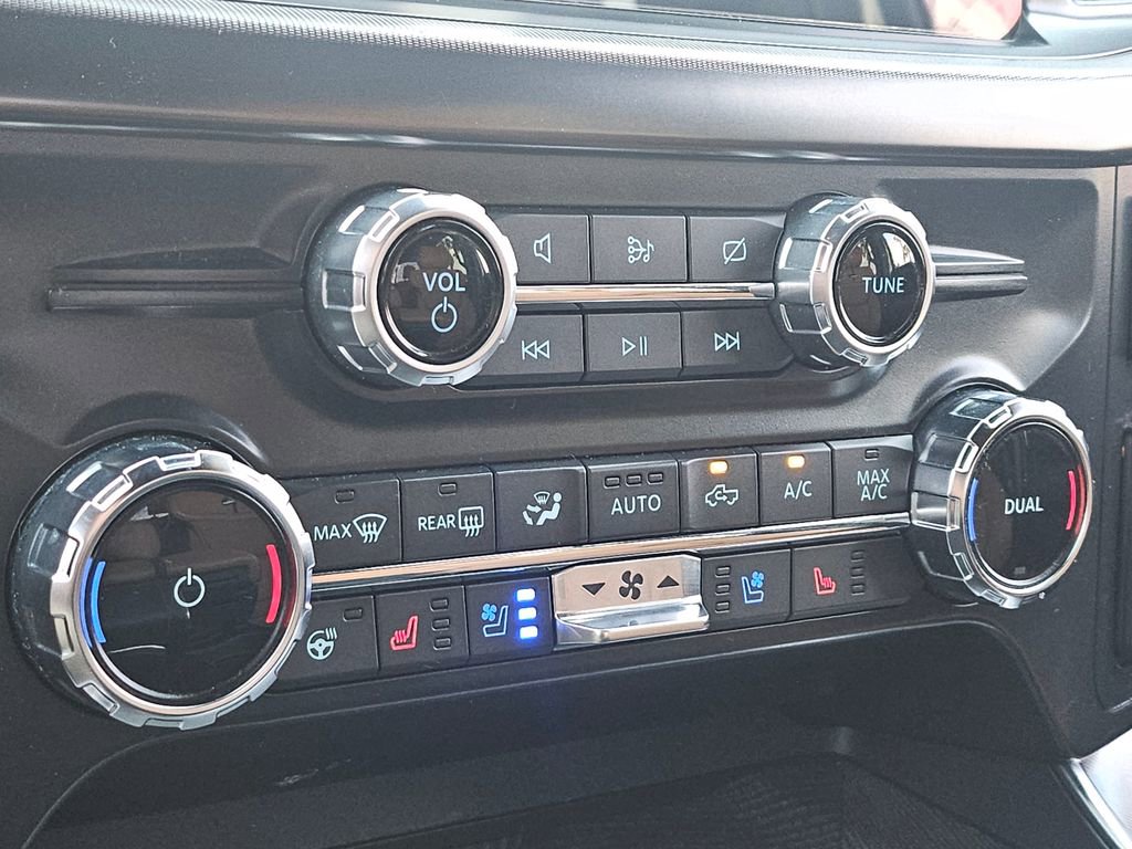 Certified 2022 Ford F150 Platinum w/ Equipment Group 701A High image 30