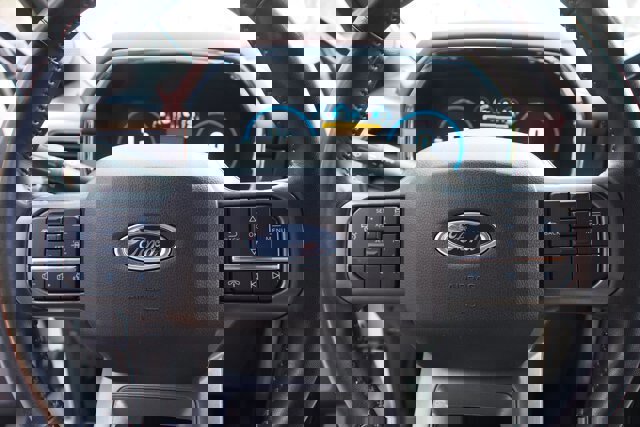 Certified 2022 Ford F150 Lariat w/ Equipment Group 502A High image 21