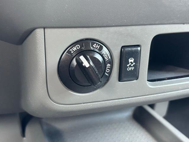 Used 2020 Nissan Frontier S image 11
