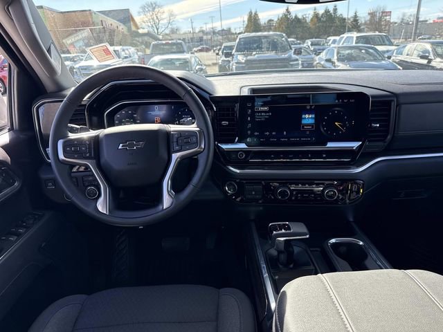 Used 2025 Chevrolet Silverado 1500 RST AWD/4WD image 15