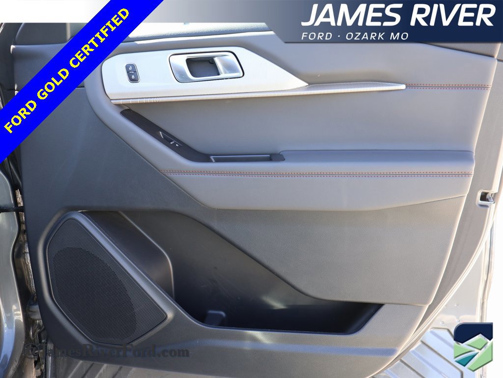 Certified 2025 Ford Explorer Active image 8