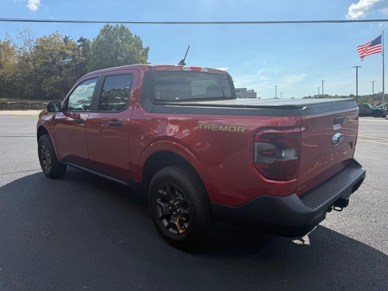Certified 2024 Ford Maverick Tremor w/ Tremor Off-Road Package AWD/4WD image 3