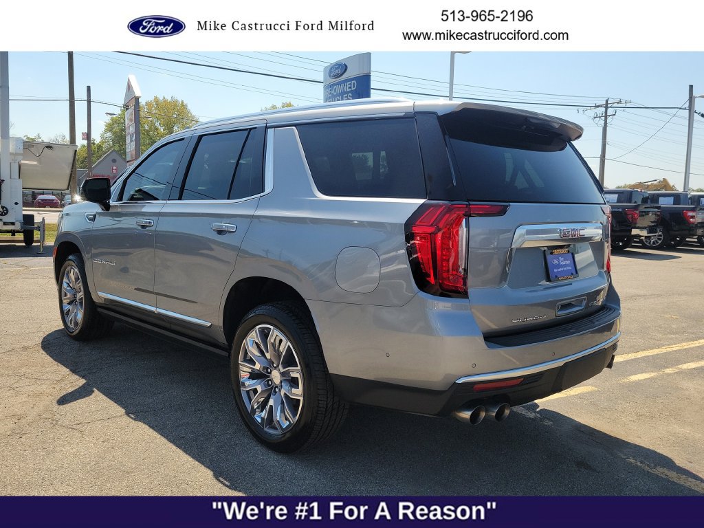 Used 2024 GMC Yukon Denali w/ Advanced Technology Package AWD/4WD image 3
