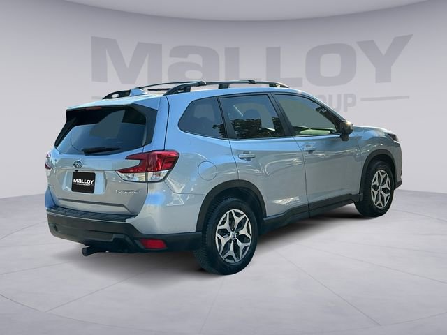 Used 2022 Subaru Forester Premium AWD/4WD image 5