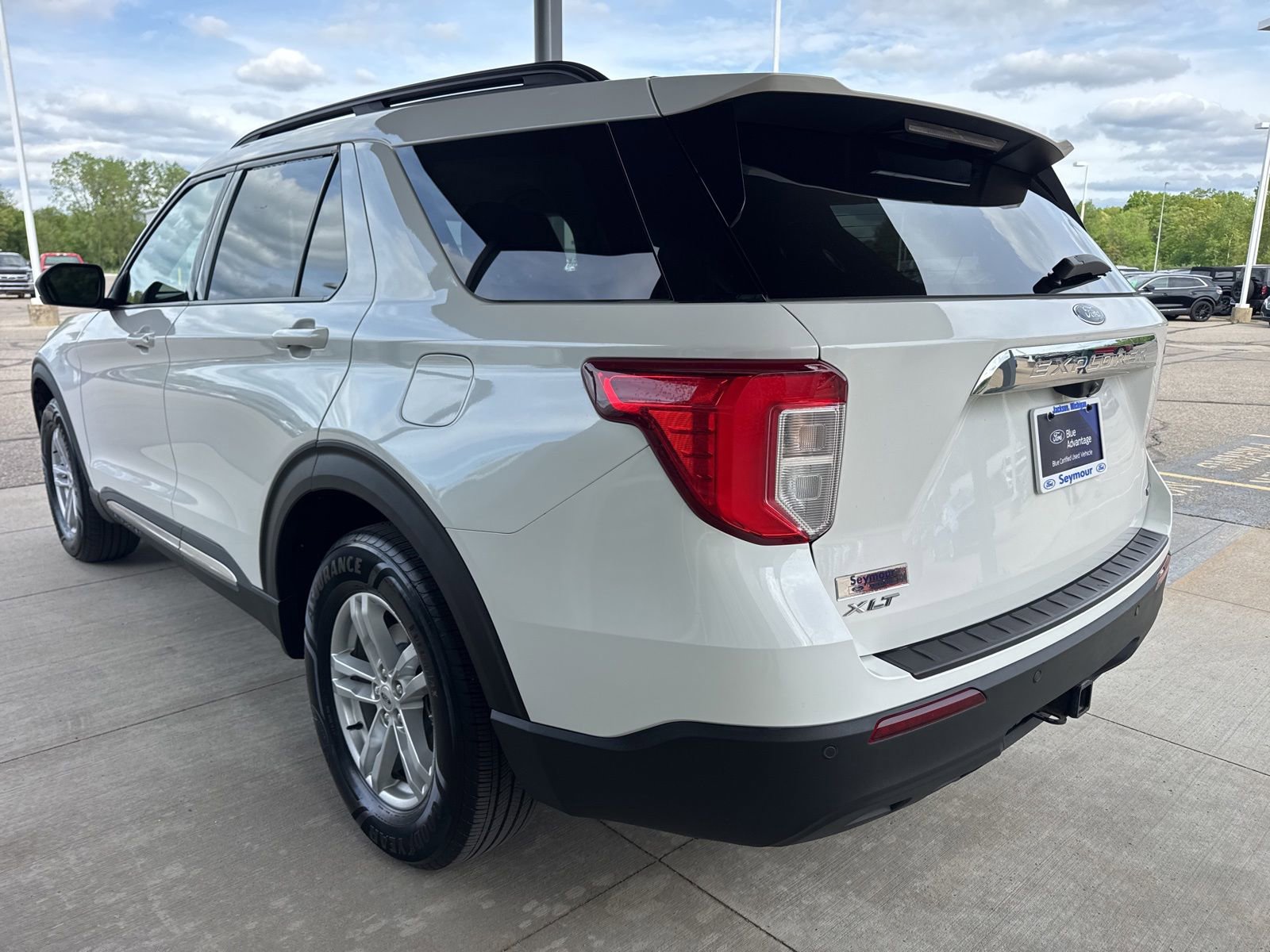 Certified 2020 Ford Explorer XLT w/ Comfort Package AWD/4WD image 5