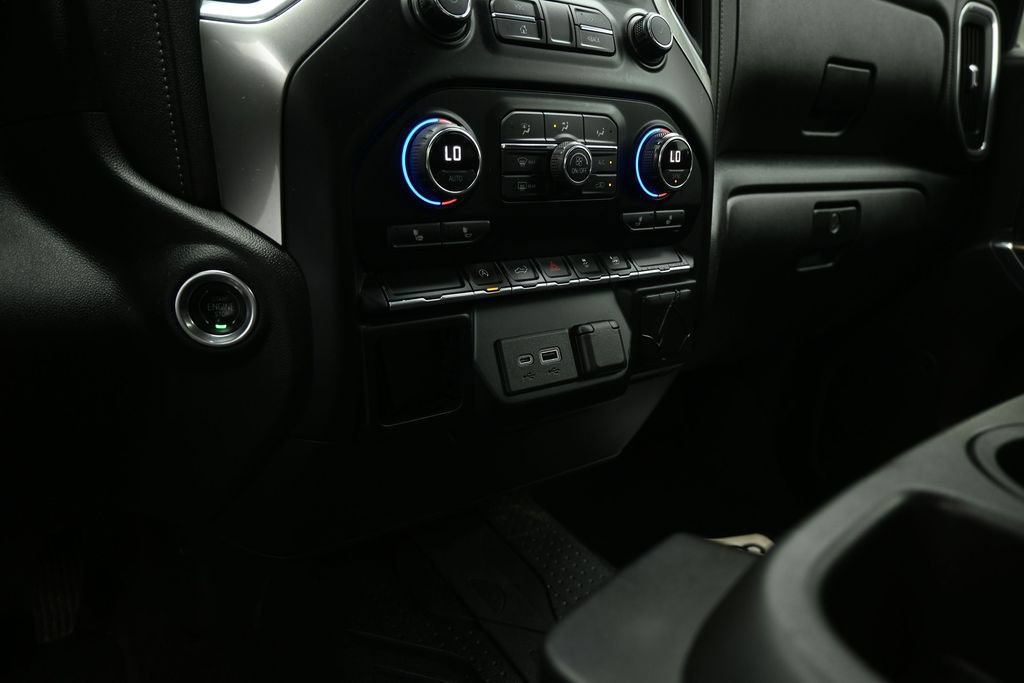 Used 2020 Chevrolet Silverado 1500 LT w/ All-Star Edition RWD image 16