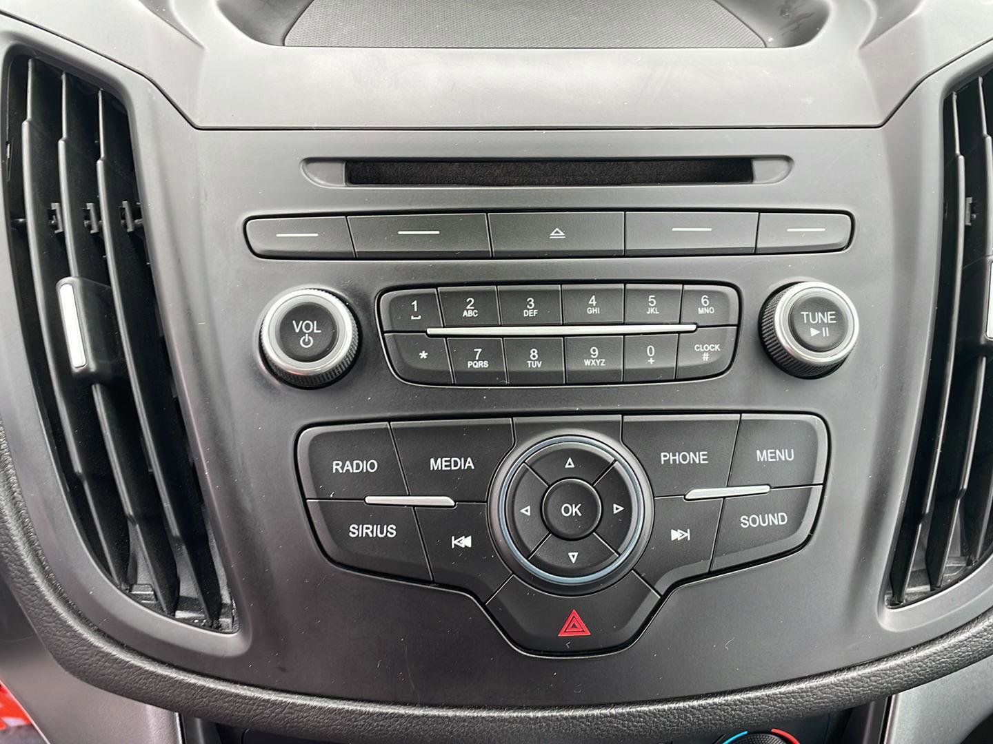 Certified 2017 Ford C-MAX Energi SE FWD image 21