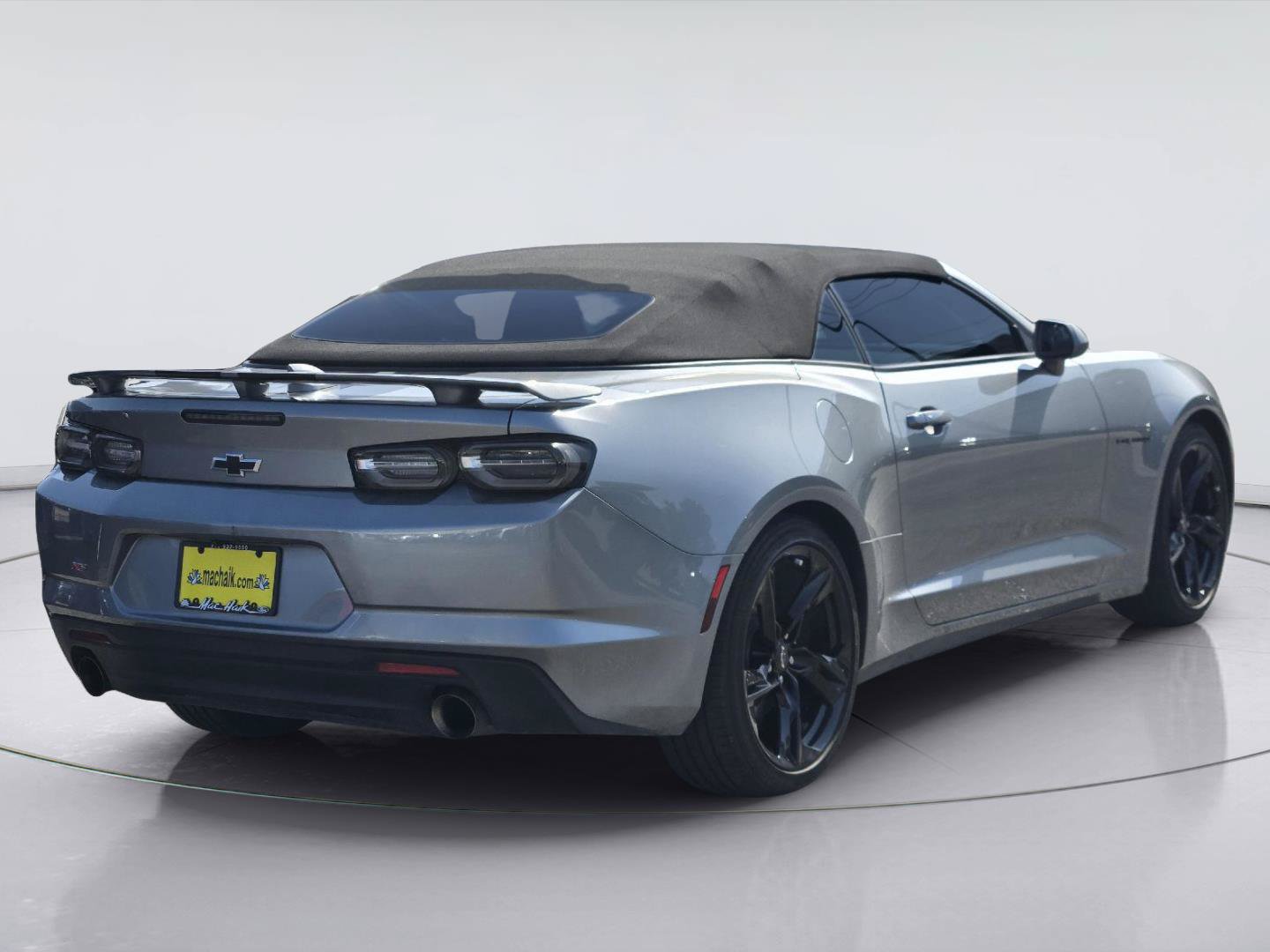 Used 2024 Chevrolet Camaro LT w/ RS Package RWD image 8