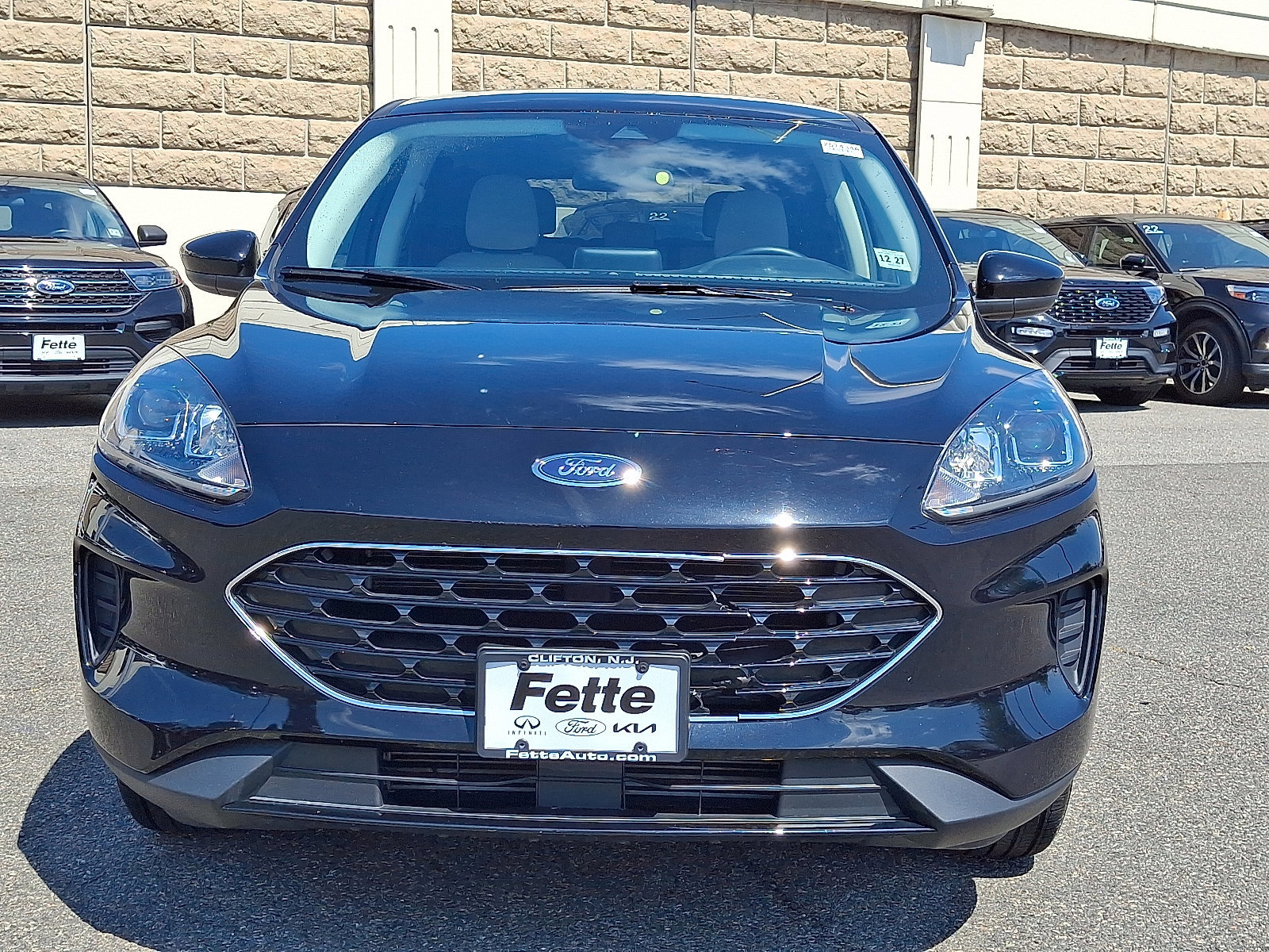 Certified 2022 Ford Escape SE w/ SE Sport Appearance Package image 7