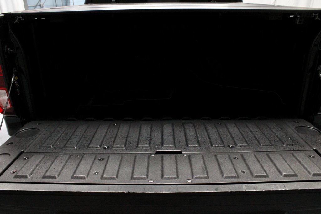 Used 2025 GMC Sierra 1500 Elevation w/ Preferred Package AWD/4WD image 15