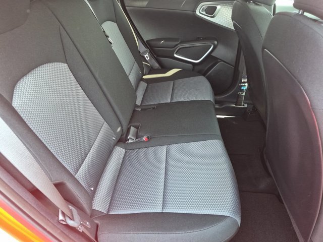 Used 2023 Kia Soul LX FWD image 31