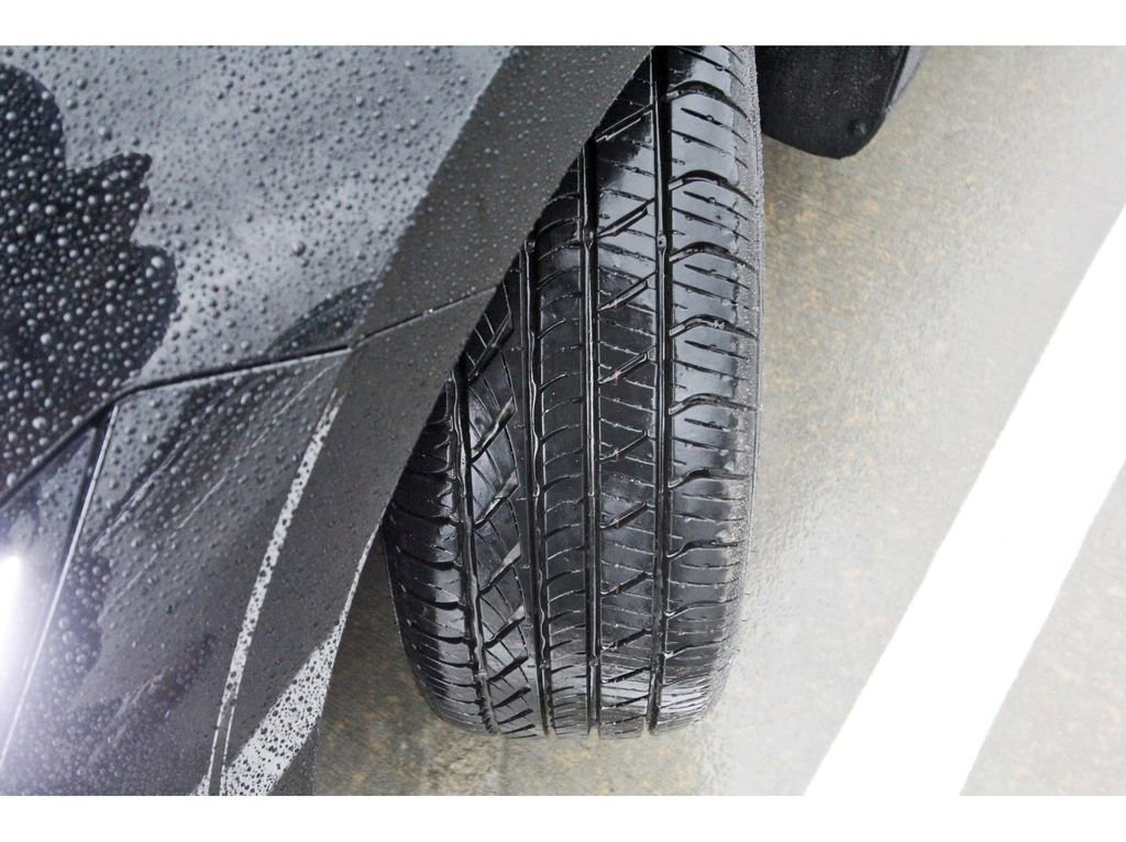 Used 2024 Hyundai Elantra SEL image 29