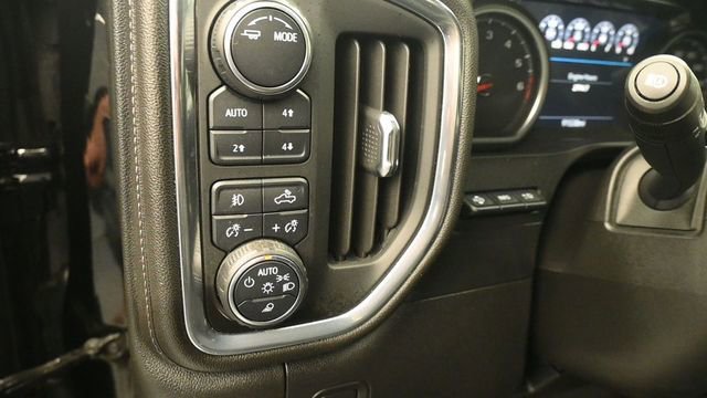 Used 2021 Chevrolet Silverado 1500 LTZ w/ Technology Package AWD/4WD image 14