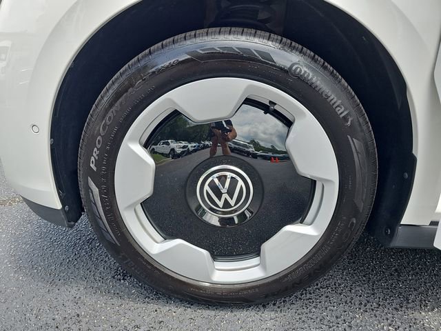 Used 2025 Volkswagen ID. Buzz Pro S RWD image 35