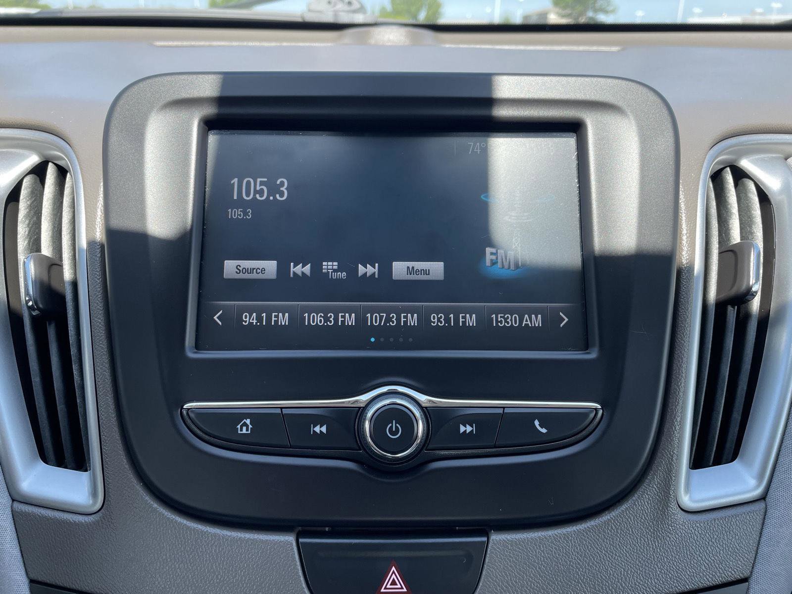 Used 2018 Chevrolet Malibu LS FWD image 25