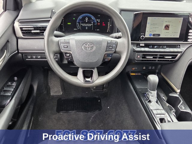 Used 2025 Toyota Camry LE FWD image 12