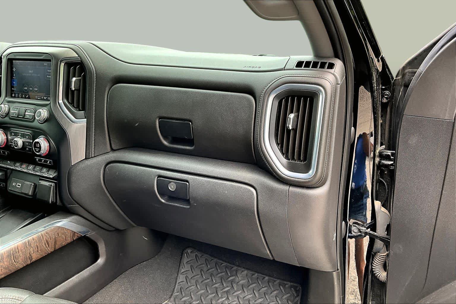 Used 2022 GMC Sierra 1500 Denali AWD/4WD image 19