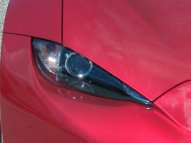 Used 2017 MAZDA MX-5 Miata RF Club RWD image 10