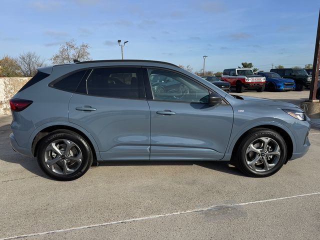 Certified 2024 Ford Escape ST-Line w/ Tech Pack #1 image 6