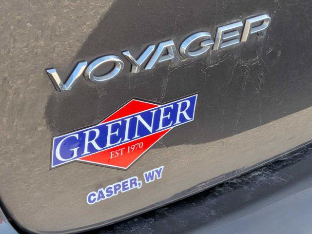 Used 2023 Chrysler Voyager LX FWD image 11