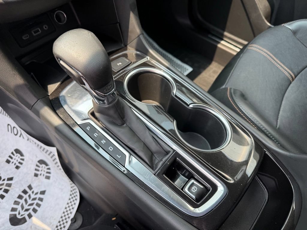Used 2022 Chevrolet Equinox Premier w/ LPO, Floor Liner Package FWD image 26