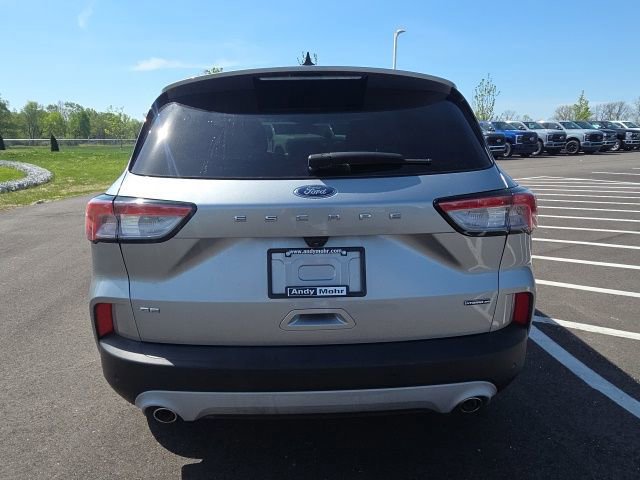 Certified 2022 Ford Escape SE AWD/4WD image 4