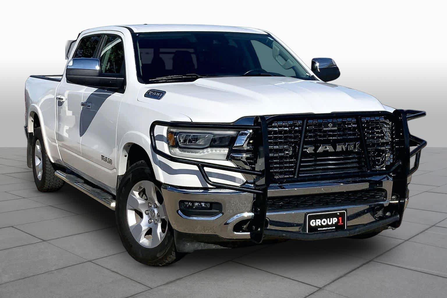 Used 2022 RAM 1500 Laramie AWD/4WD image 3