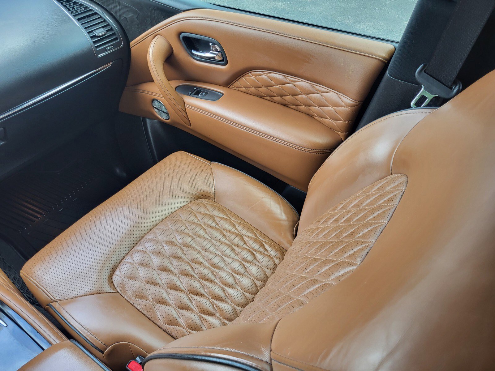 Used 2021 INFINITI QX80 Sensory w/ Cargo Package image 16