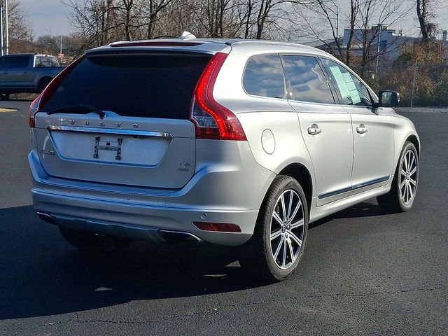 Used 2017 Volvo XC60 T6 Inscription w/ Climate Package image 10