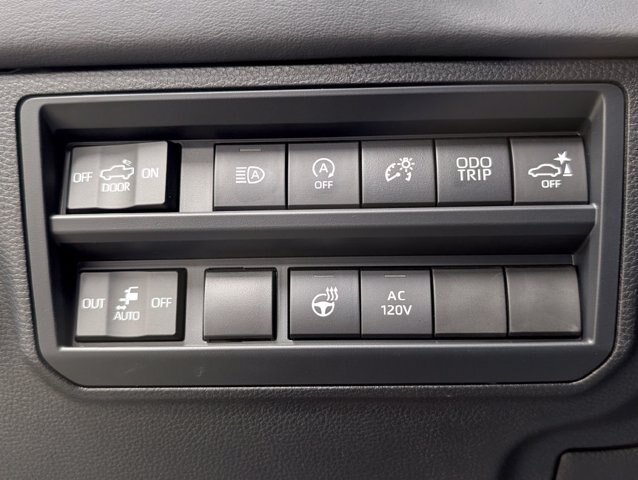 Used 2026 Toyota Tundra Platinum AWD/4WD image 11