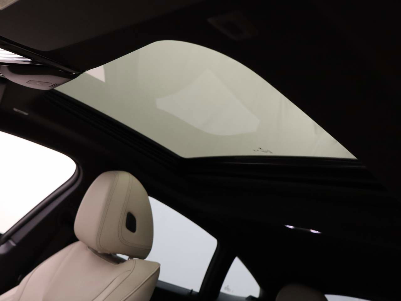 Used 2024 BMW 430i Gran Coupe w/ Premium Package image 20