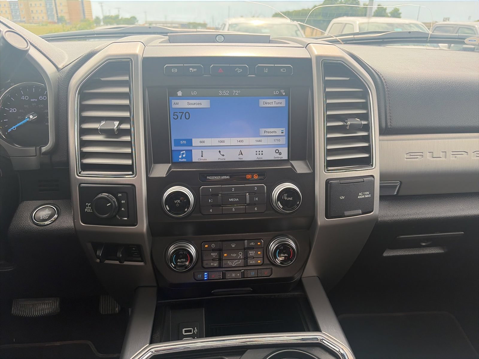 Certified 2019 Ford F250 Platinum w/ Platinum Ultimate Package AWD/4WD image 23