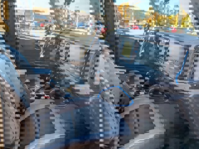 Certified 2022 Ford Bronco Black Diamond image 38