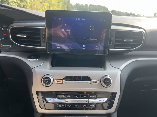 Certified 2023 Ford Explorer XLT w/ Equipment Group 202A RWD image 28