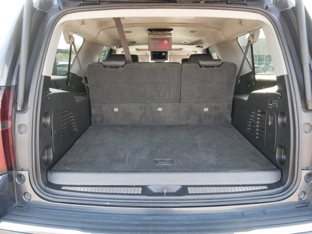 Used 2020 Chevrolet Suburban Premier AWD/4WD image 20