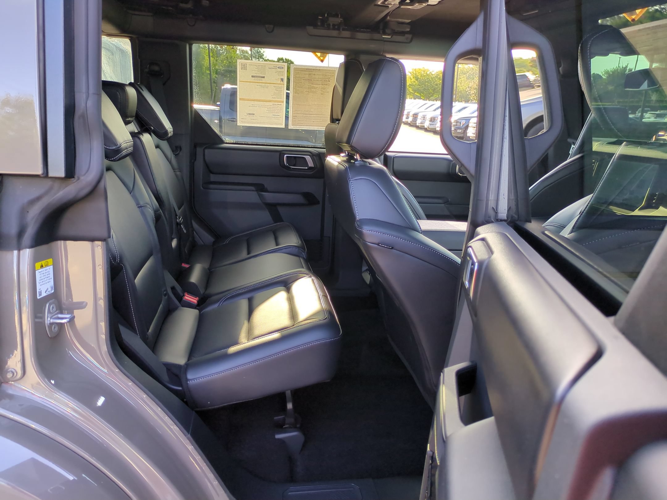 Certified 2025 Ford Bronco Outer Banks AWD/4WD image 37