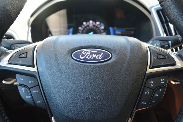 Certified 2024 Ford Edge SEL w/ Convenience Package AWD/4WD image 11