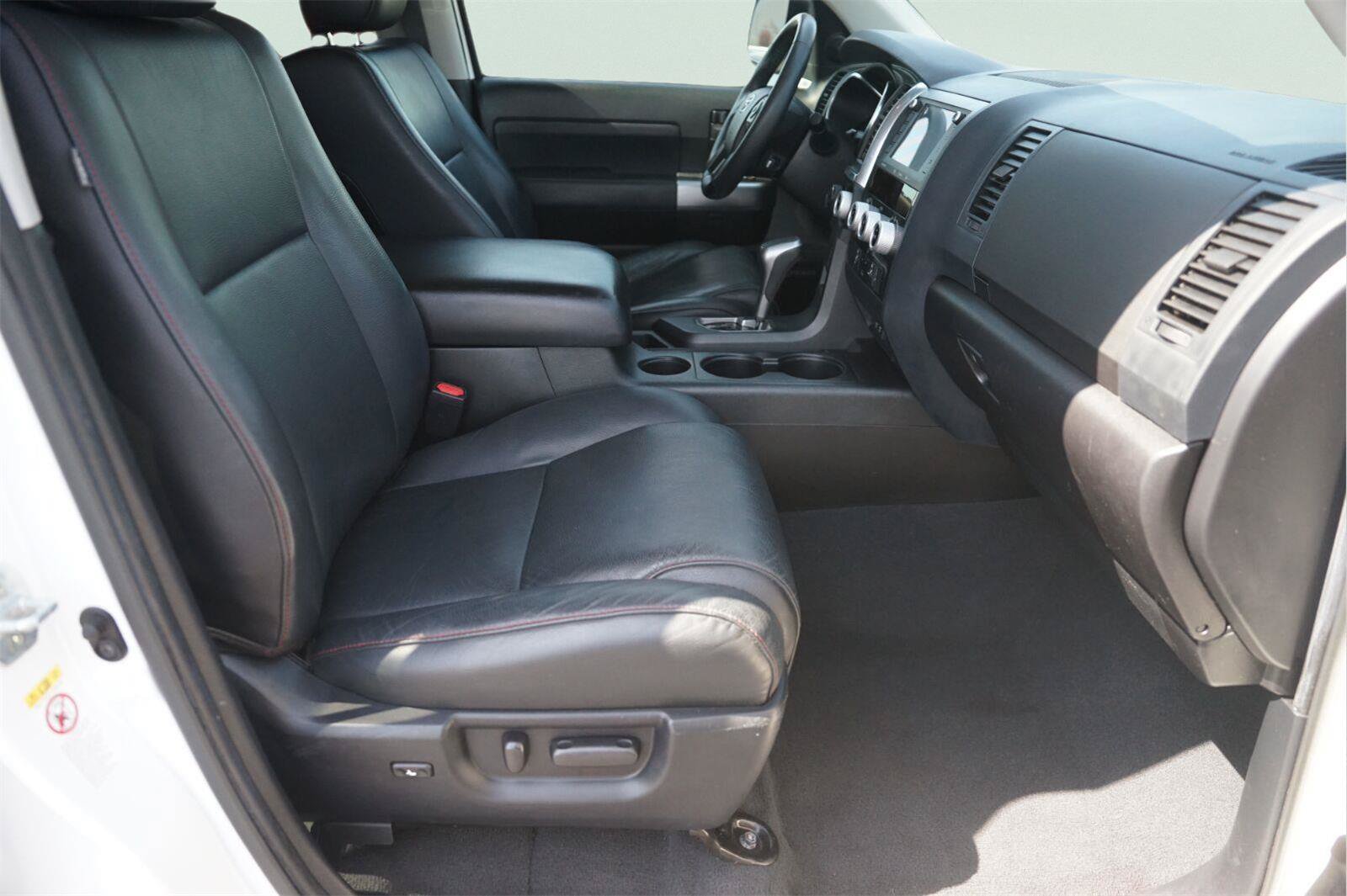 Used 2020 Toyota Sequoia TRD Pro AWD/4WD image 21