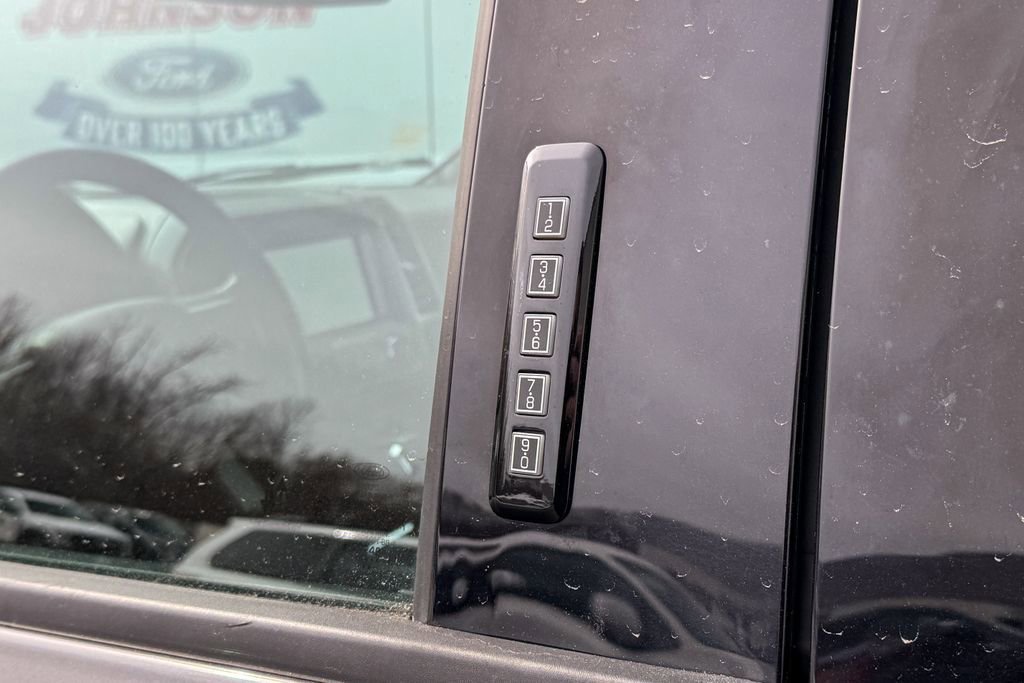 Certified 2019 Ford F150 XLT w/ Equipment Group 302A Luxury image 21