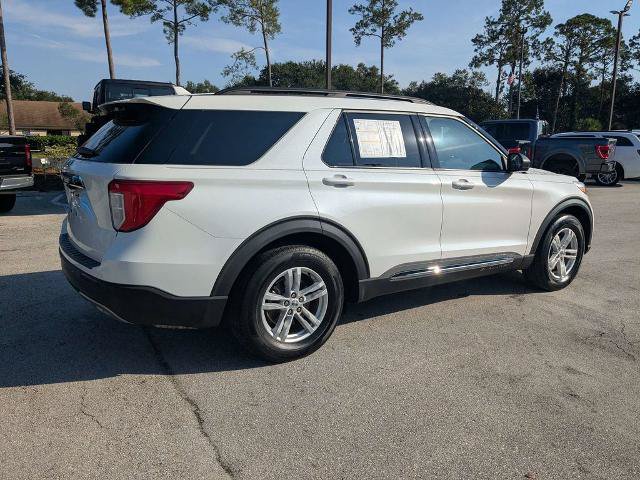 Certified 2024 Ford Explorer XLT w/ Equipment Group 202A RWD image 4