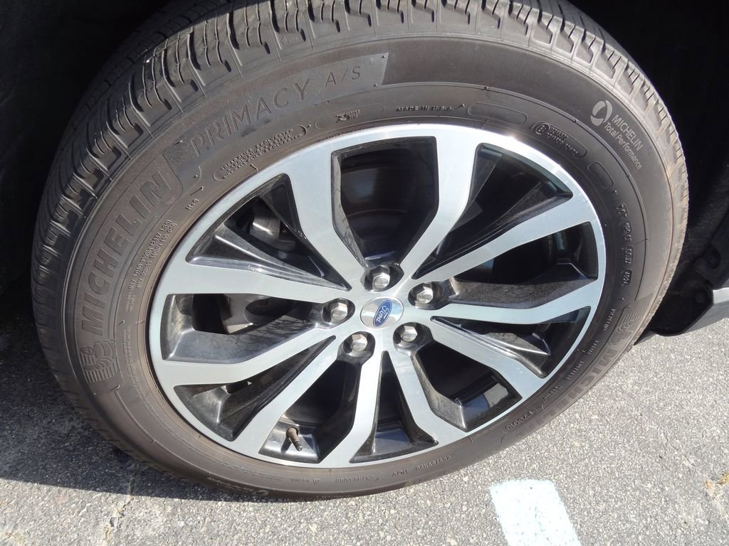 Certified 2025 Ford Explorer ST-Line AWD/4WD image 12