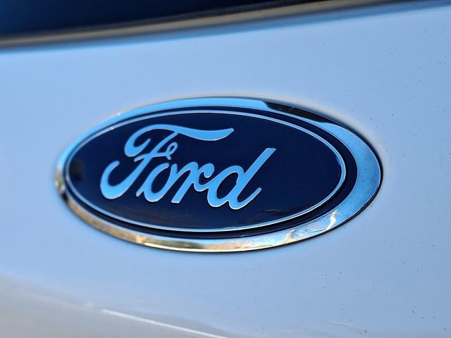 Certified 2022 Ford Escape Titanium w/ Titanium Elite Package image 32